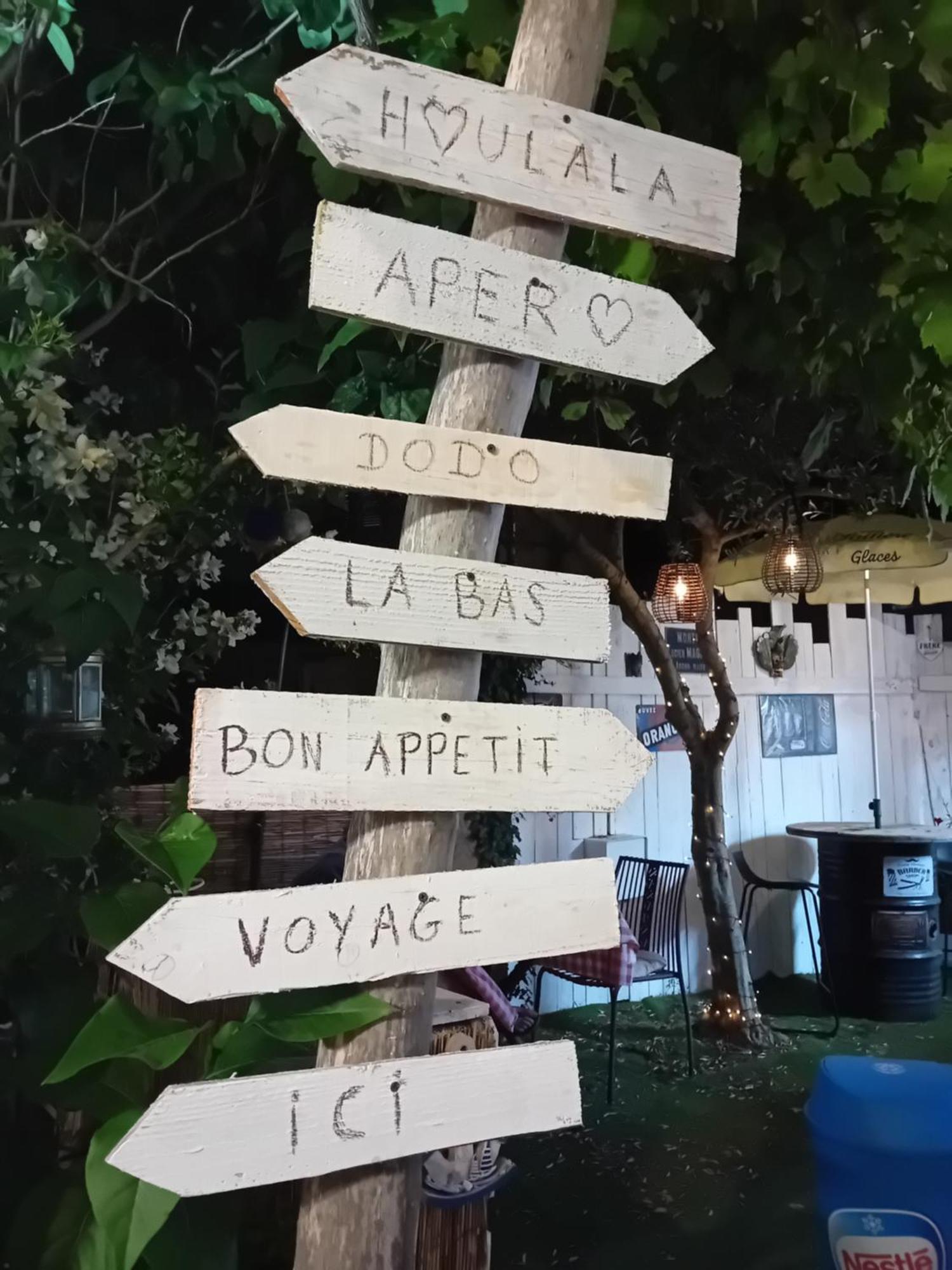 Houlala - Relais D'etape - D'hotes Bed & Breakfast Pont-Eveque